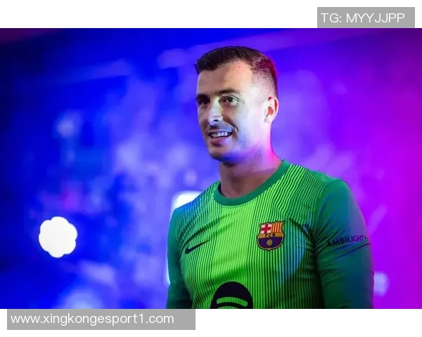 埃尔切主帅盛赞佩尼亚具备成为顶级门将的所有条件与潜力