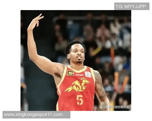 布朗谈最后一投感受称腿部疲惫并展望球队未来进步空间